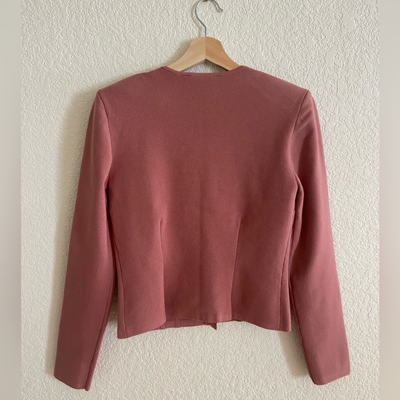 Express Salmon Structured Pink BNWT Top - Picture 3 of 6